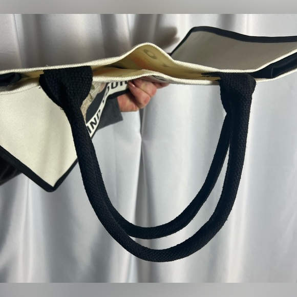 Butterfly Tote Bag Canvas Women, Flower, Beach With Handles, Reuse Shopping New - Picture 8 of 8